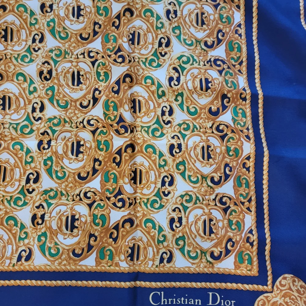 Auth💞 Vintage Christian Dior Navy and Gold Silk Scarf